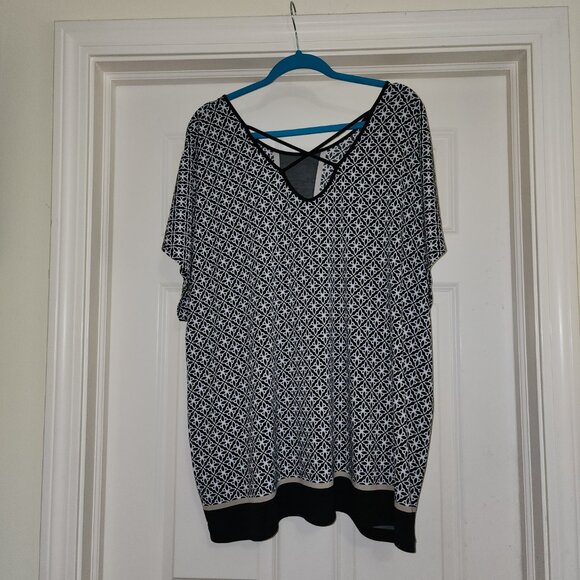 CJ Banks Business Casual Top - Picture 2 of 3